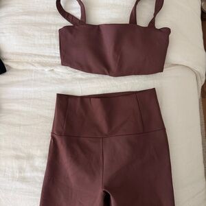 Vuori Burgundy Workout Set